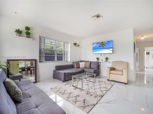 421 W Pembroke Rd, Hallandale, FL 33009