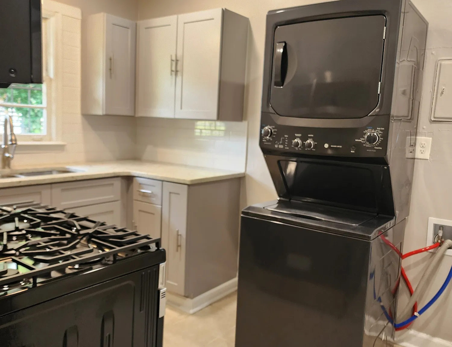 3 bed, 1010 sqft, $1,650 — Photo 4