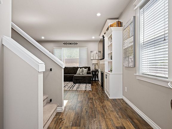 5th image of 1805 Enchantment Dr