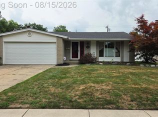 1952 S Globe St, Westland, MI 48186