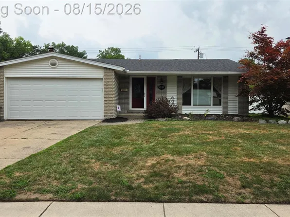 1952 S Globe St, Westland, MI 48186