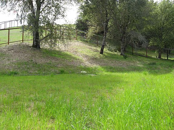 3rd image of 303 Northstar Ln