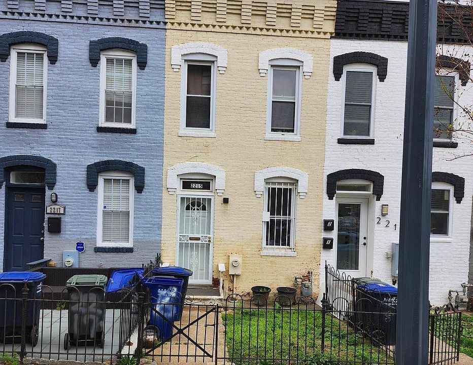 1st image of 2215 10th St NW