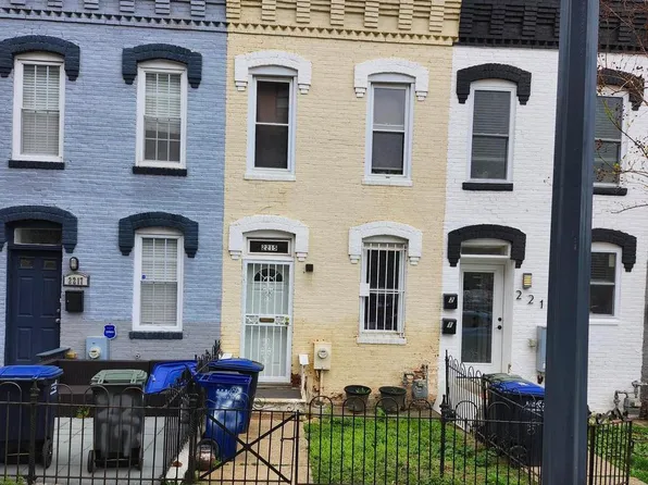 2215 10th St NW, Washington, DC 20001