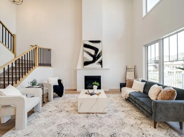 75 Chartres Close, Saint Albert, AB T8N 0R6