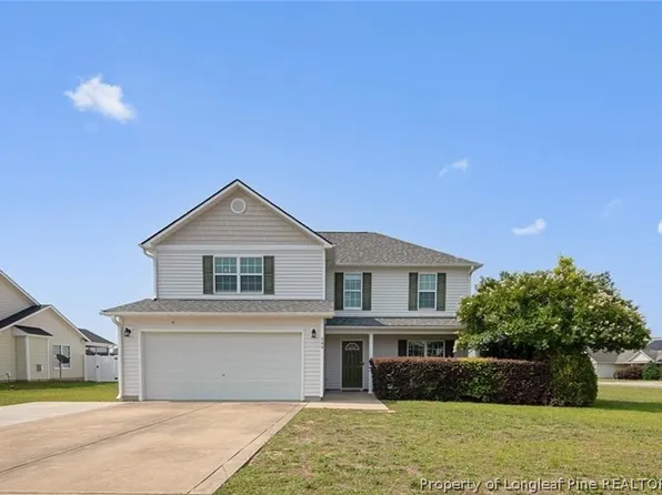 549 Bellgrove Dr, Hope Mills, NC 28348