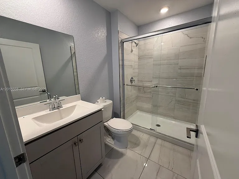 462 NE 6th Pl — Photo 12