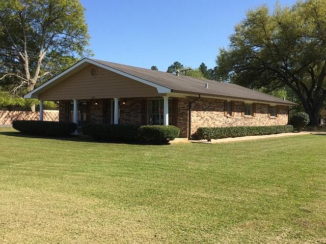 1st image of 1205 Blankenship Dr