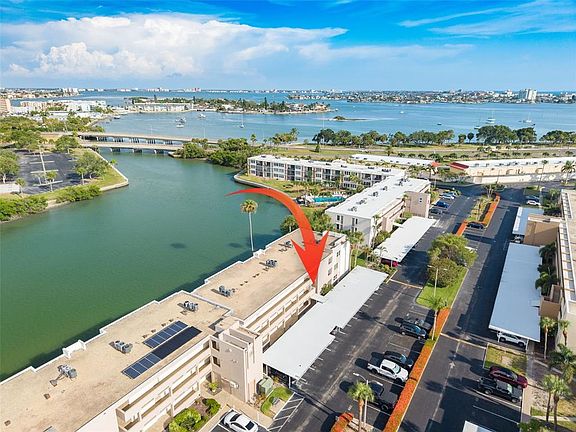 4th image of 7425 BAY ISLAND DRIVE S #107