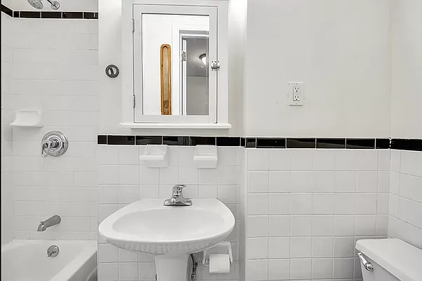 Rented by Compass | media 15