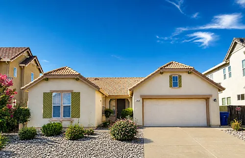 3419 Mas Amilos Way Photo 1