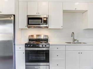 1031 E Pennsylvania Ave, Escondido, CA 92025