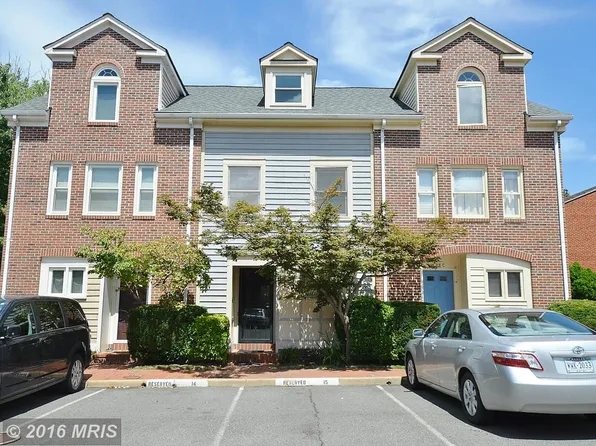 1128 N Stafford St APT B, Arlington, VA 22201