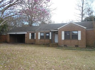 207 W Monroe Ave, Greenwood, MS 38930