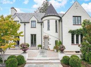 5205 Woodlawn Ave, Chevy Chase, MD 20815