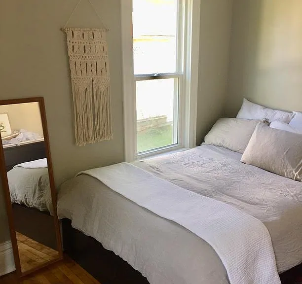 2118 Grand St NE #1 — Photo 8