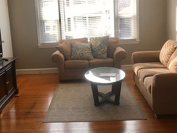 4th image of 337 River Ave