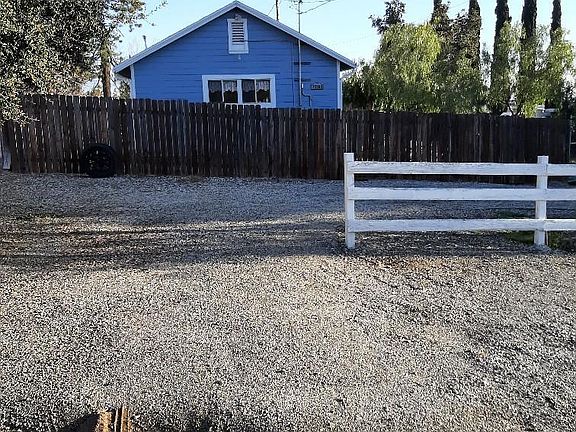 5th image of 35565 Grandview Dr