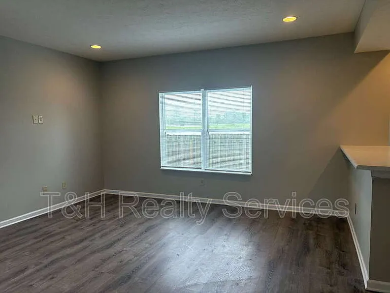 2273 Shadowbrook Trce — Photo 7