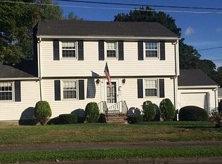 31 Appleton Rd, Wakefield, MA 01880
