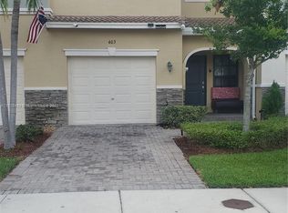 403 NE 194th Ln, Miami, FL 33179