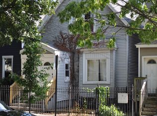 2529 W Charleston St #1, Chicago, IL 60647