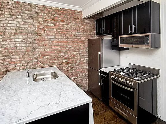 4th image of 133 E 4th St APT 15