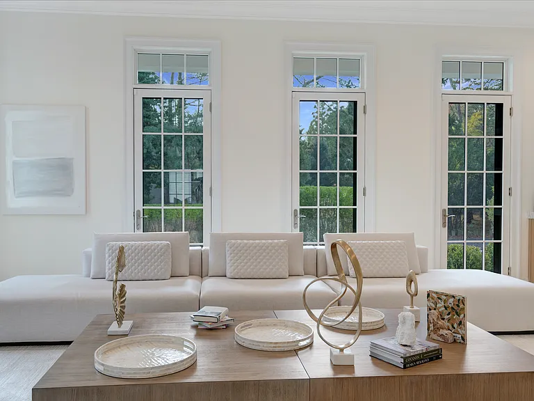 73 Wainscott Stone Rd — Photo 13