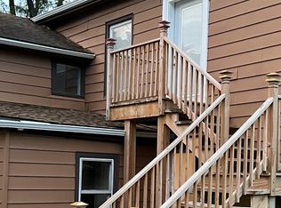 212 E 15th St APT 3, Lockport, IL 60441