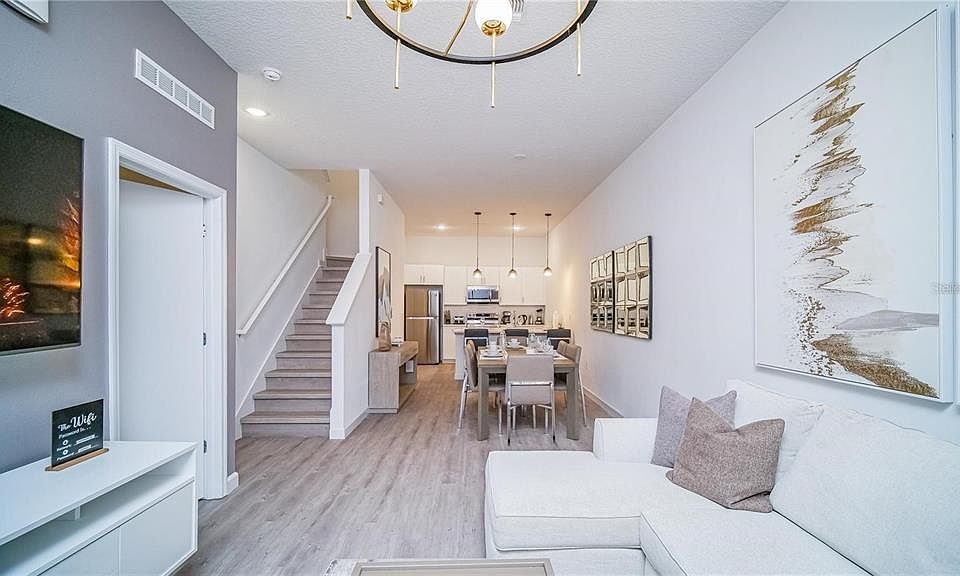 1st image of 387 Famagusta Dr #387