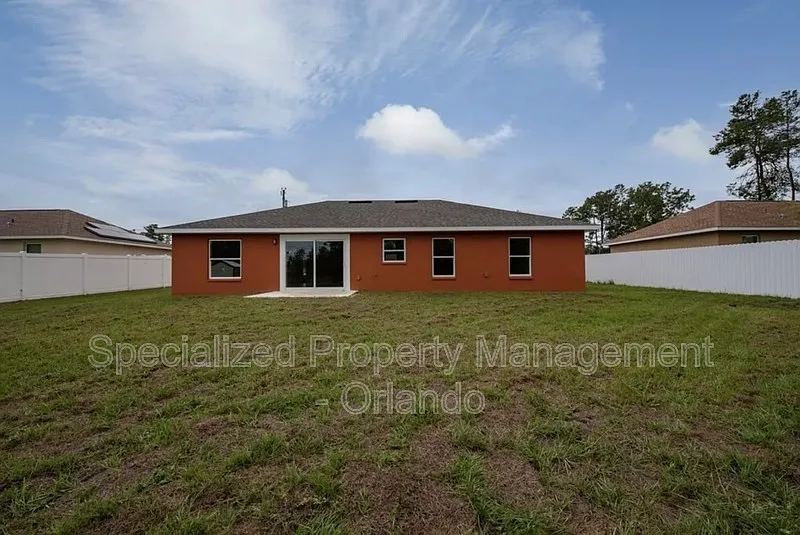 3 bed, 2.0 bath, 1527 sqft, $1,750 — Photo 3