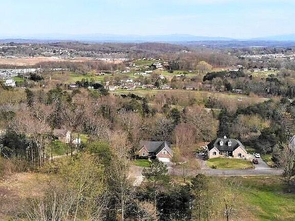 5th image of 36 Little Mountain Ln