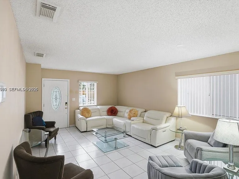 13741 SW 160th Ter — Photo 17