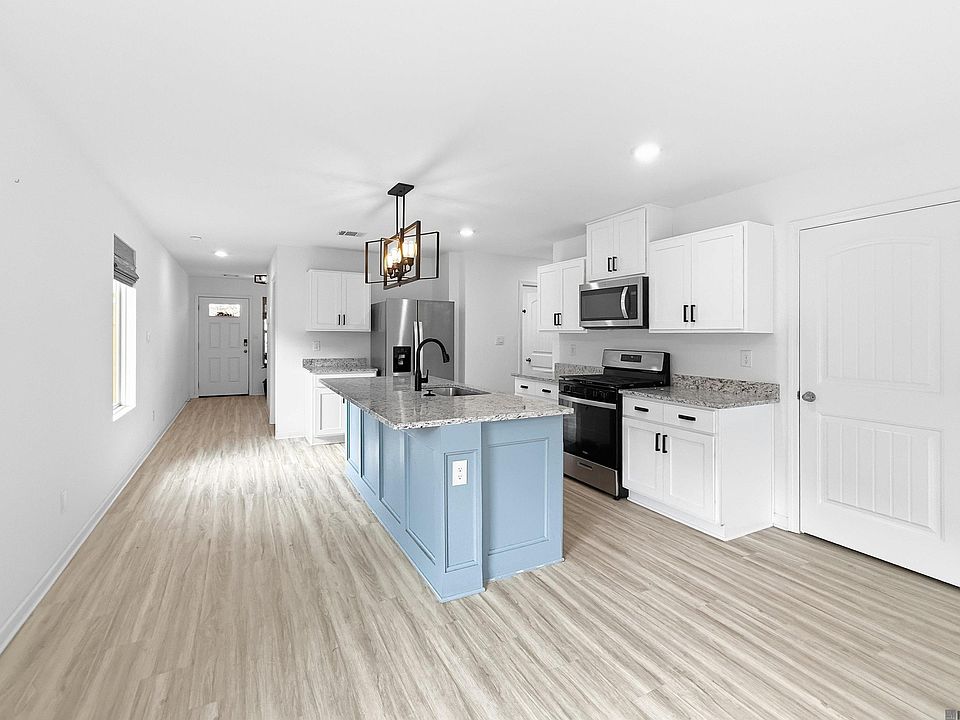 1st image of 12823 Catalpa Ave