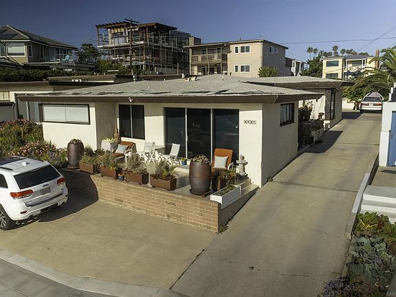 4th image of 4927-29 Ocean Blvd