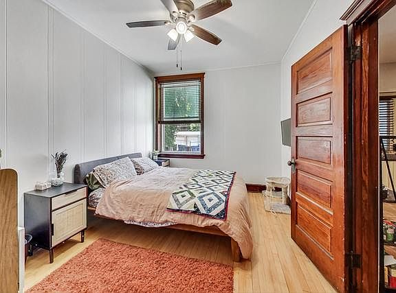 5th image of 3136 N Kenmore Ave APT 1