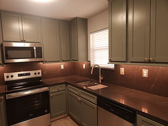 3rd image of 15052 Janus Rd #B