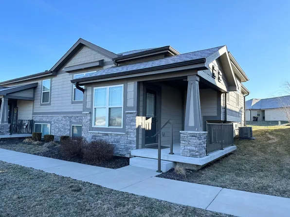 502 SE Maple Dr, Blue Springs, MO 64014