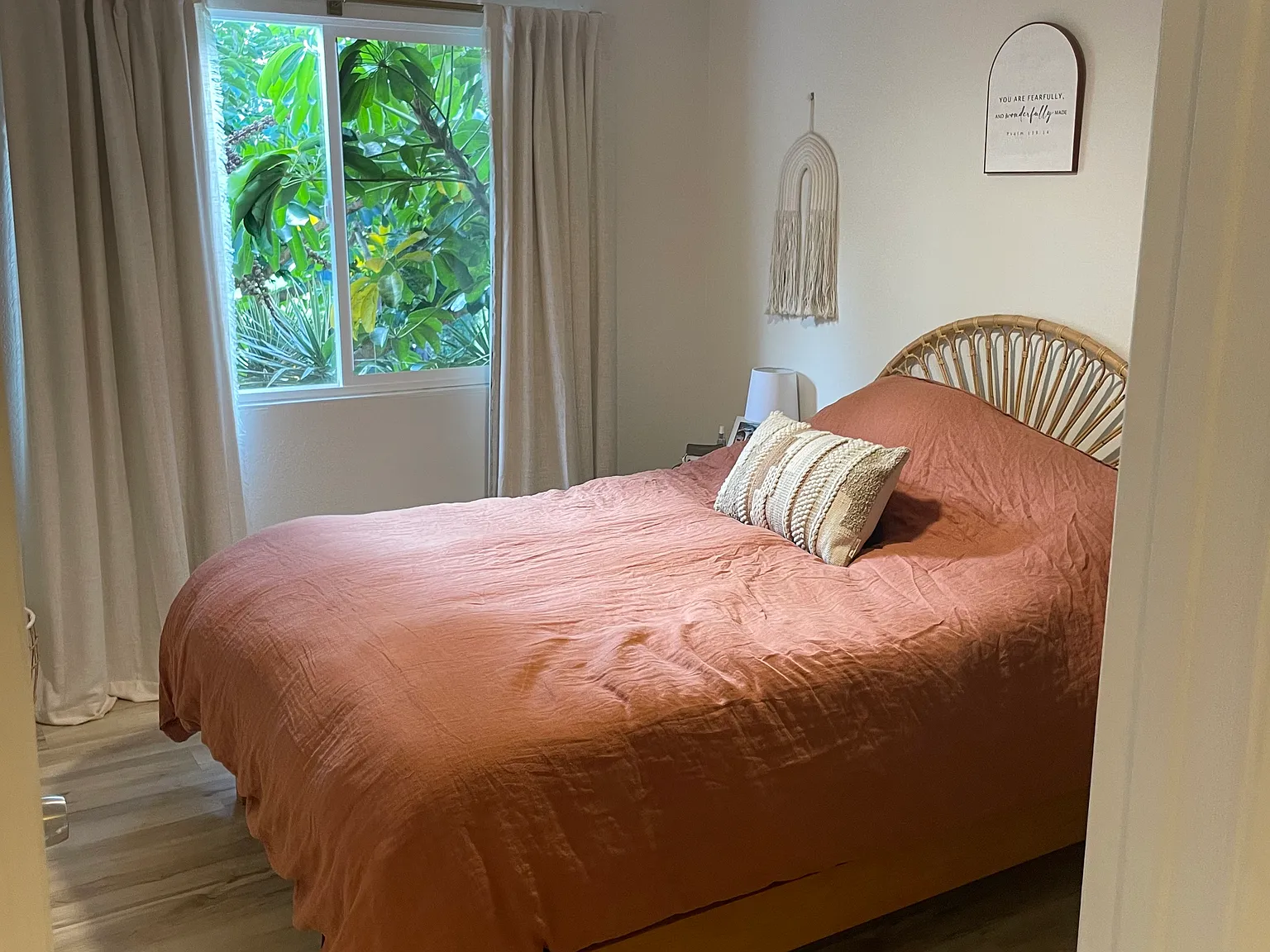 2 bed, 747 sqft, $3,800 — Photo 3
