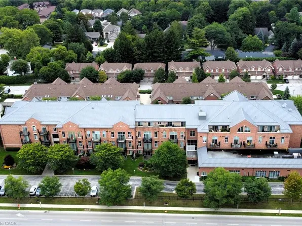 262 Dundas St E #111, Flamborough, ON L0R 2H0