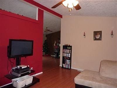 3rd image of 4601 17th Ln NE