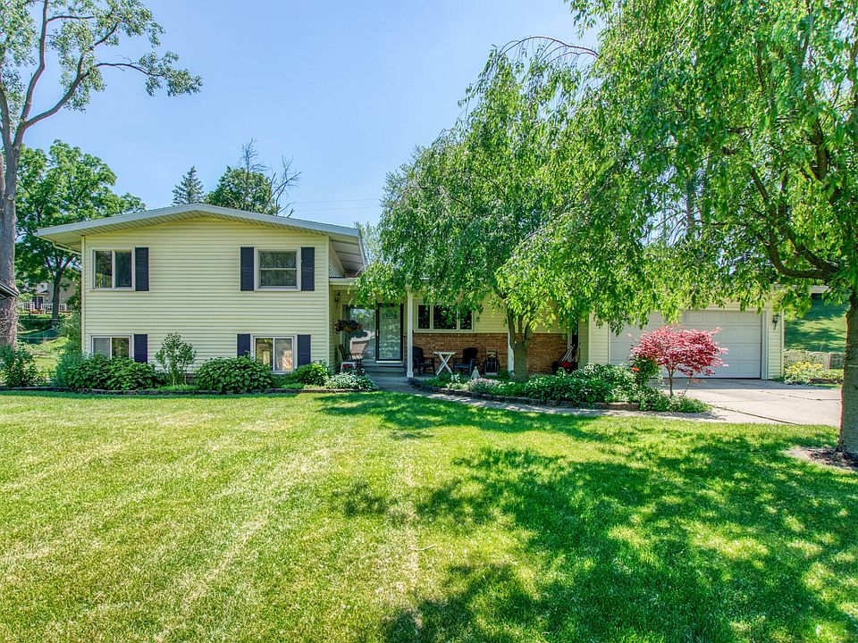 1st image of 116 Robinhood Dr NE