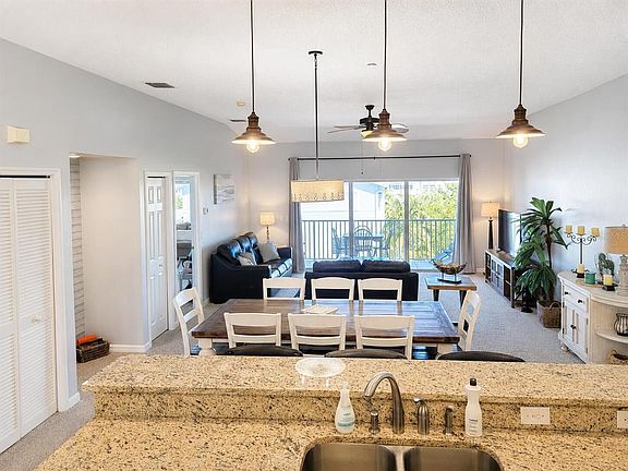 3rd image of 19829 Gulf Blvd Unit 103