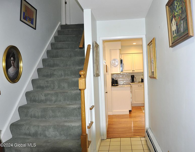 4th image of 21 Thorndale Road