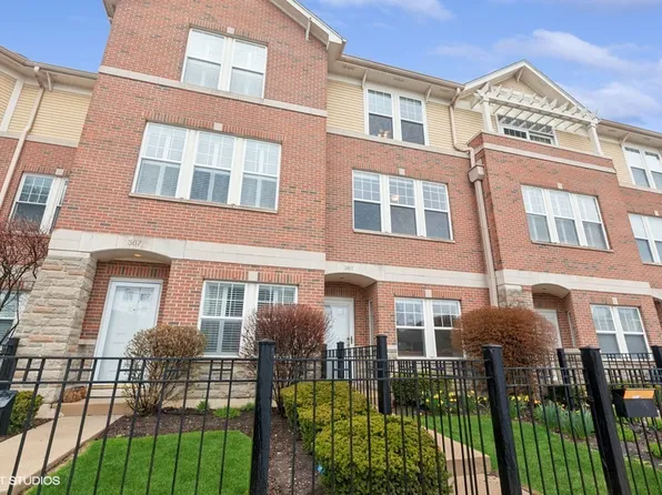 361 W Wesley St #10, Wheaton, IL 60187