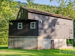 151 Rinella Rd, Hillsgrove, PA 18619