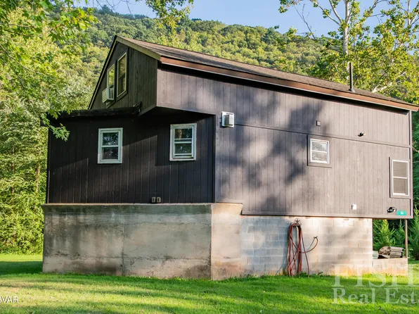 151 Rinella Rd, Hillsgrove, PA 18619