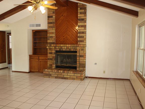 5th image of 11550 James Grant Dr
