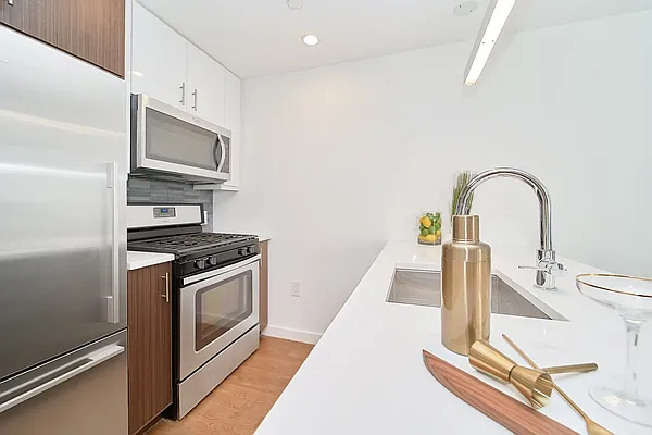 Rented by Living New York | media 10