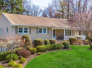 16 Burma Rd, Wyckoff, NJ 07481